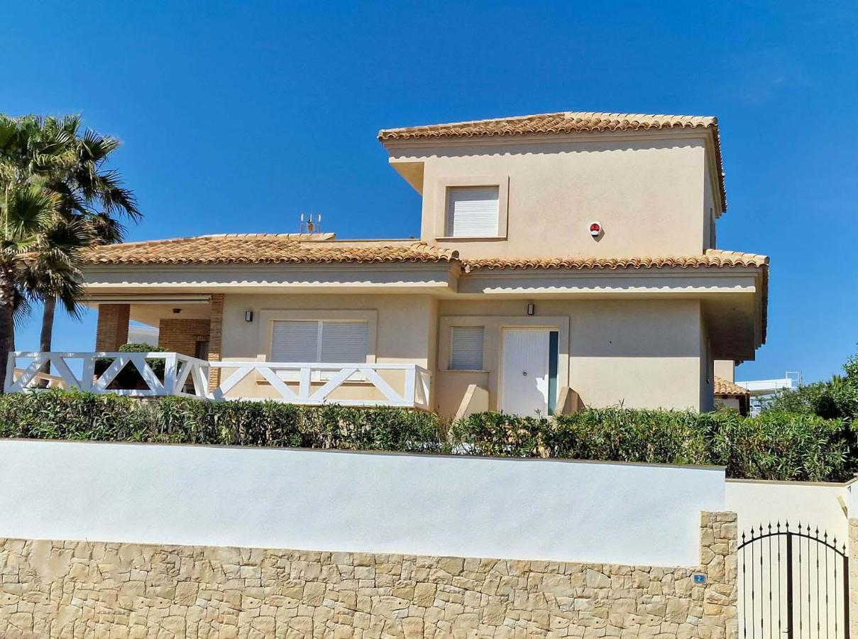 Frontline Beach Villa Playa Flamenca Orihuela Dış mekan fotoğraf