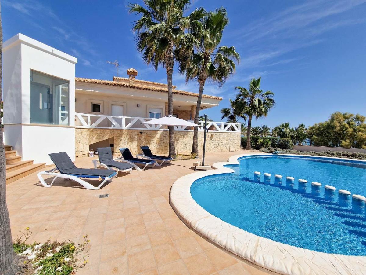 Frontline Beach Villa Playa Flamenca Orihuela Dış mekan fotoğraf